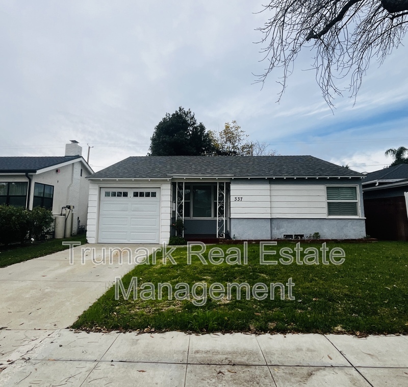 Burbank House: 337 S. Beachwood Drive