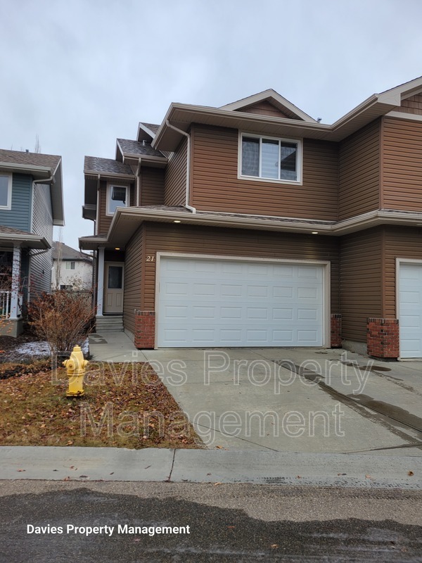 Edmonton Townhome: 735 85 Street SW