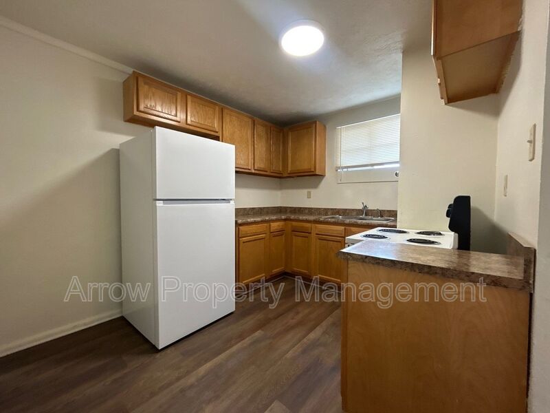 Junction City Condo: 609 W 14-3
