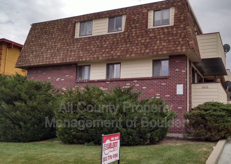 Longmont Condo: 1611 Warren Ave