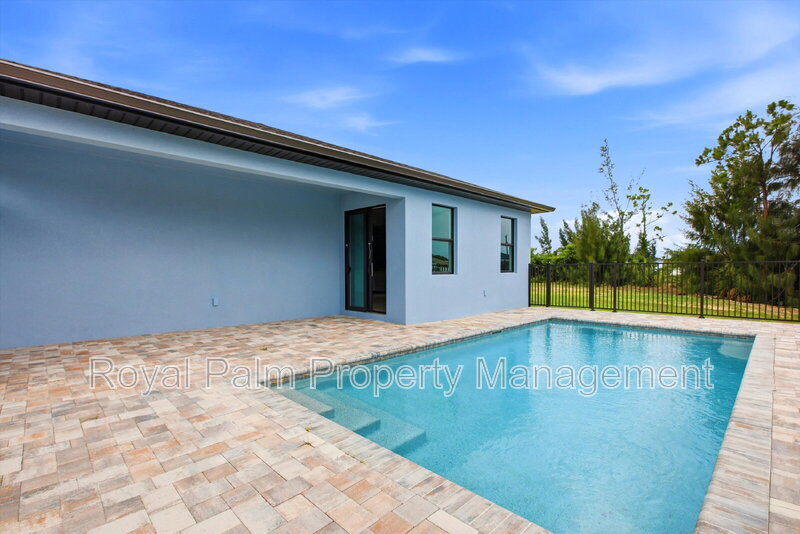 Cape Coral House: 3518 Northeast 21st Place