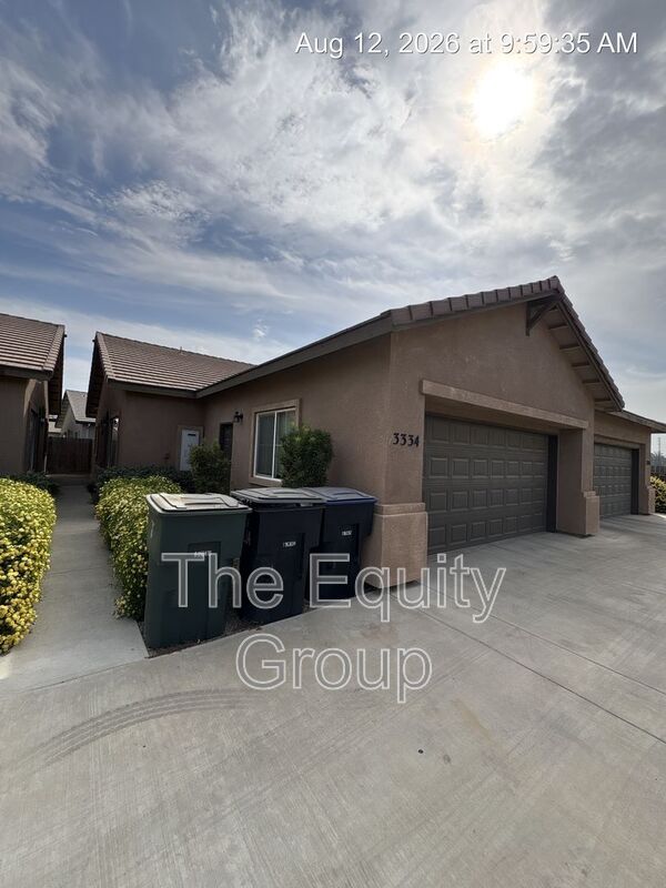 Visalia House: 3334 South Villa Street