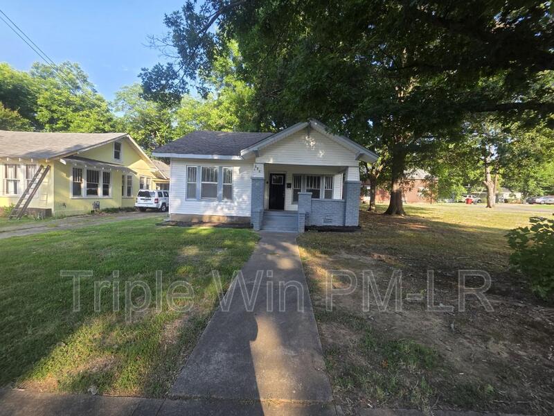 Morrilton House: 609 North Morril Street