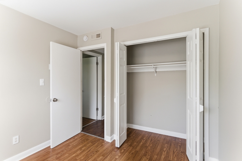 Photograph 9 of 2627 Wimpole Avenue, 81