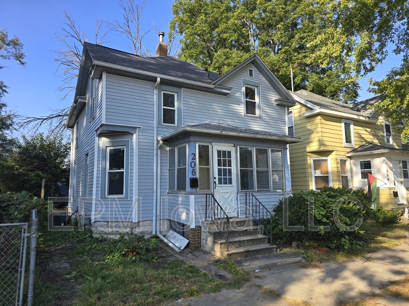 Waterloo House: 206 Baltimore Street