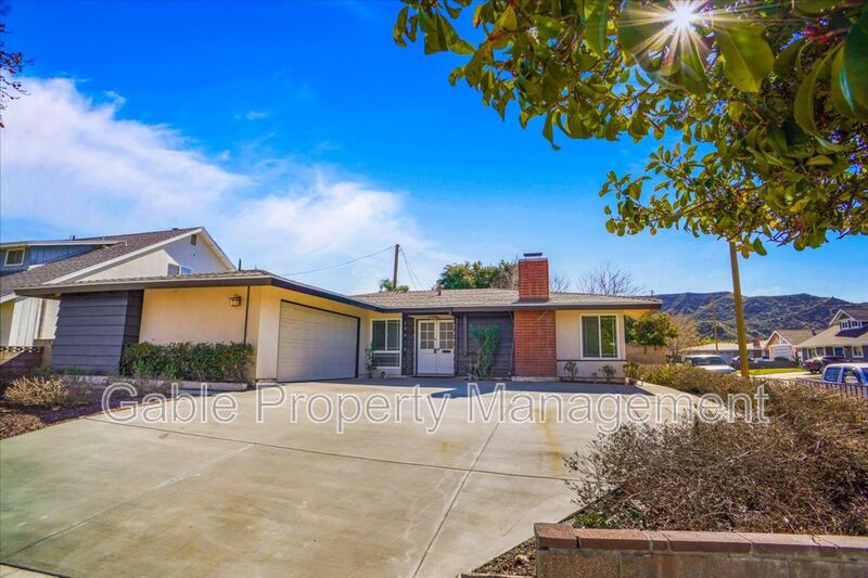 Santa Clarita House: 20810 Cedarfalls Dr.