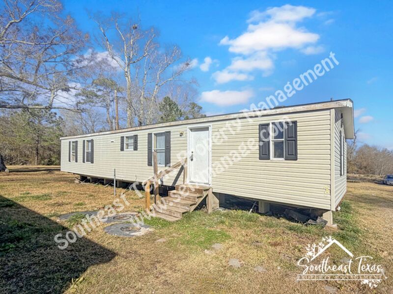 Sour Lake House: 4166 Black Cat Rd