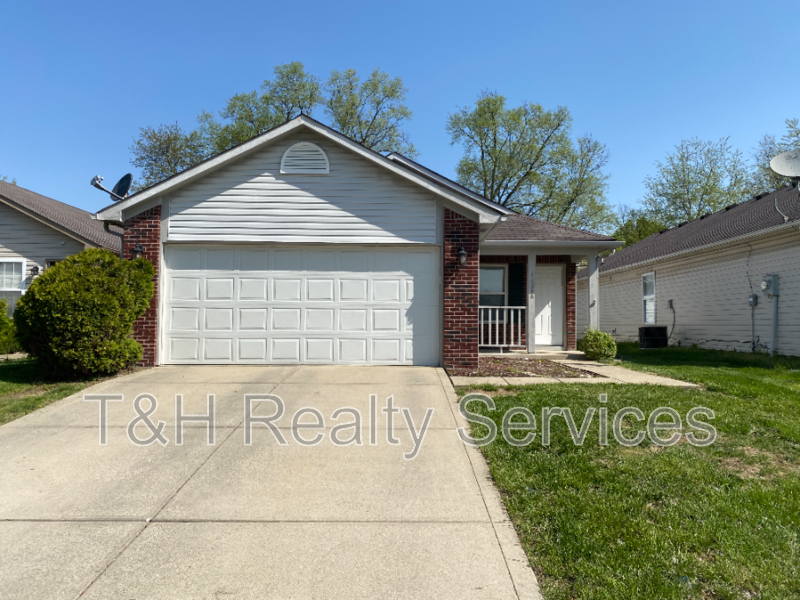 Indianapolis House: 11316 Narrowleaf Drive