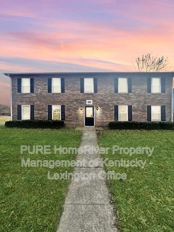 Lexington Condo: 3793 Camelot Drive