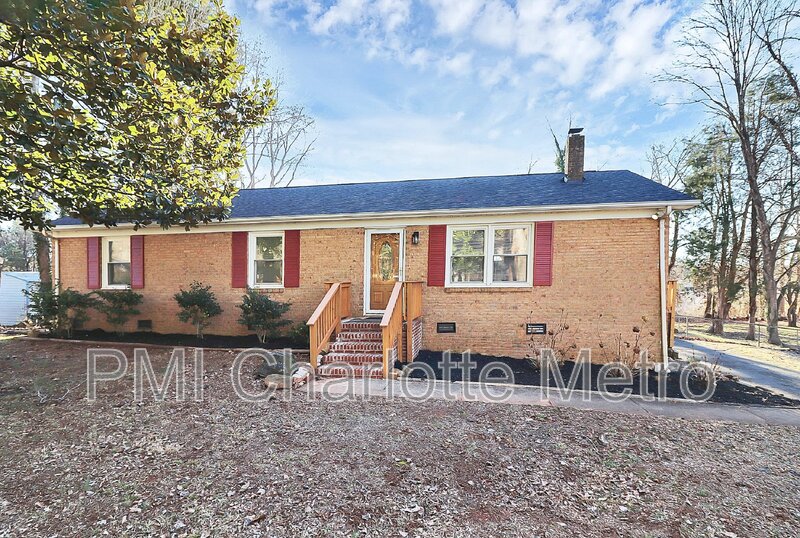 Charlotte House: 9916 Windrift Road