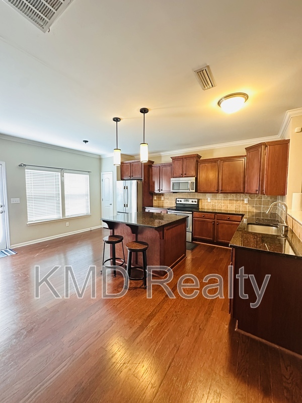 Charlotte House: 9704 Hanberry Boulevard