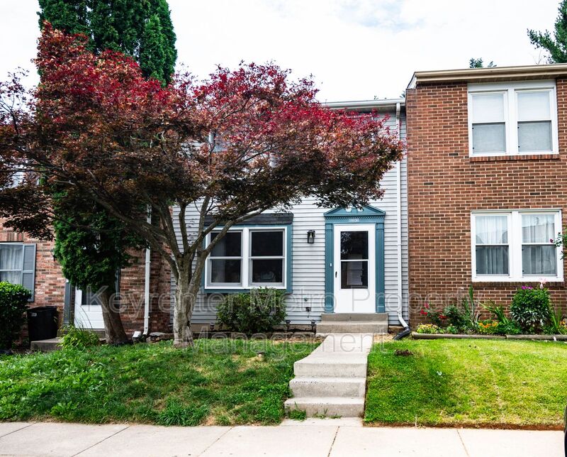 Germantown House: 19936 Choctaw Ct