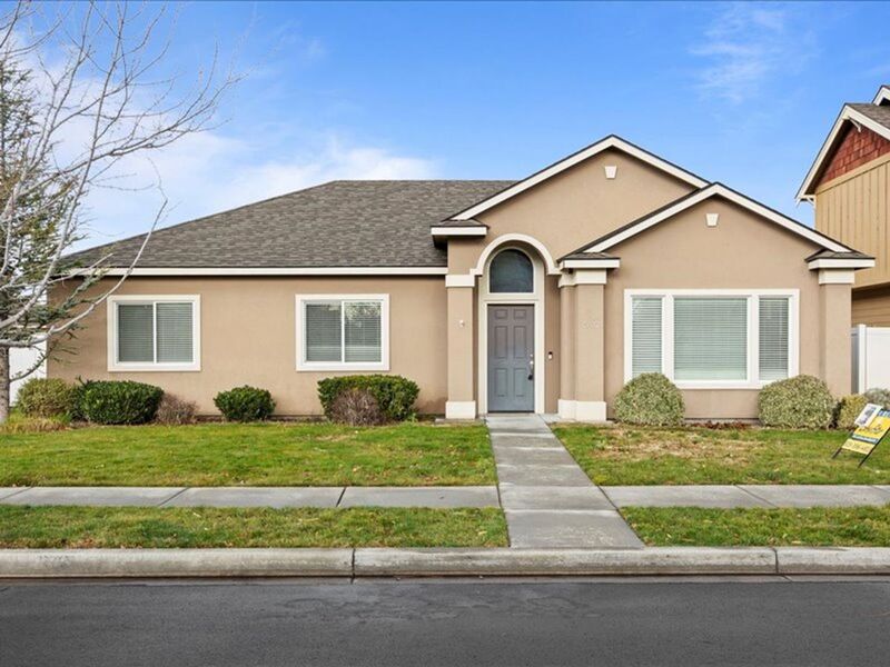 Richland House: 540 Fort St