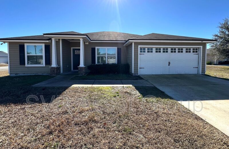 jacksonville House: 9296 Canary Ivy Lane