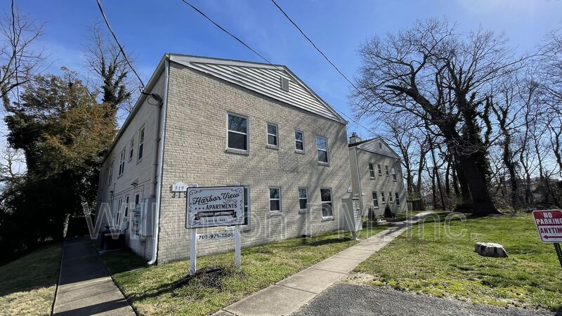 Quantico Condo: 313 2nd Ave
