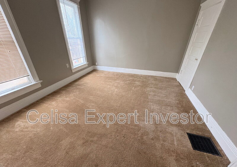 Fort Wayne Condo: 411 West Williams Street