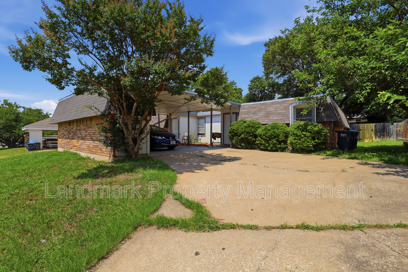 Fort Worth Condo: 6811 Trail Lake Drive