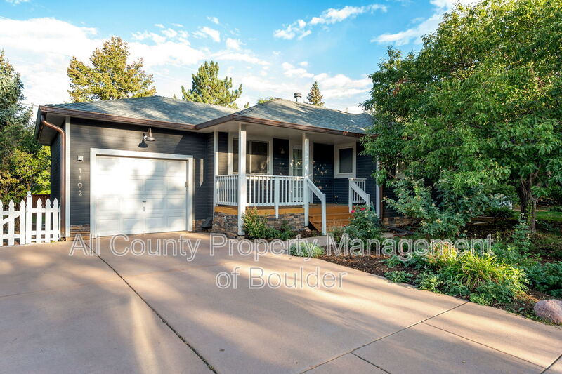 Boulder House: 1192 Quince Ave