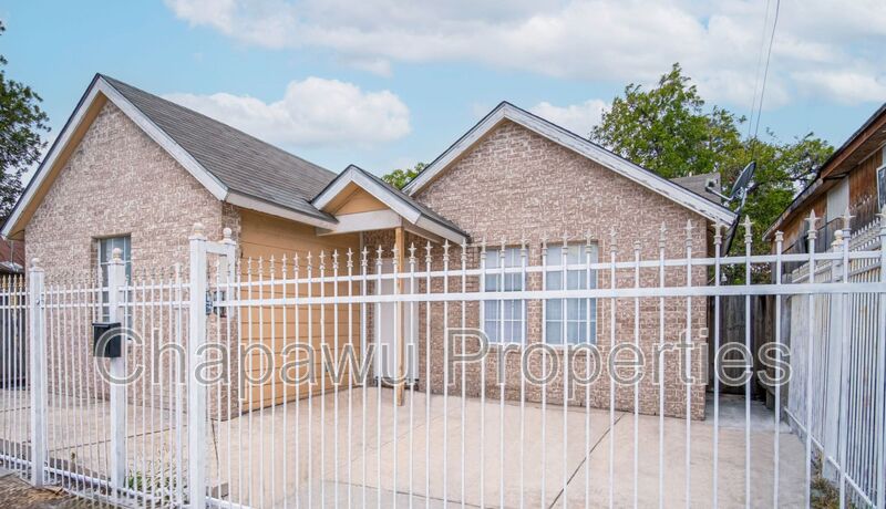 San Antonio House: 717 N Colorado