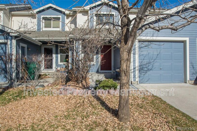 Northglenn House: 2249 E 111th Dr