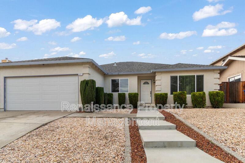 Fremont House: 677 Chardonnay Drive