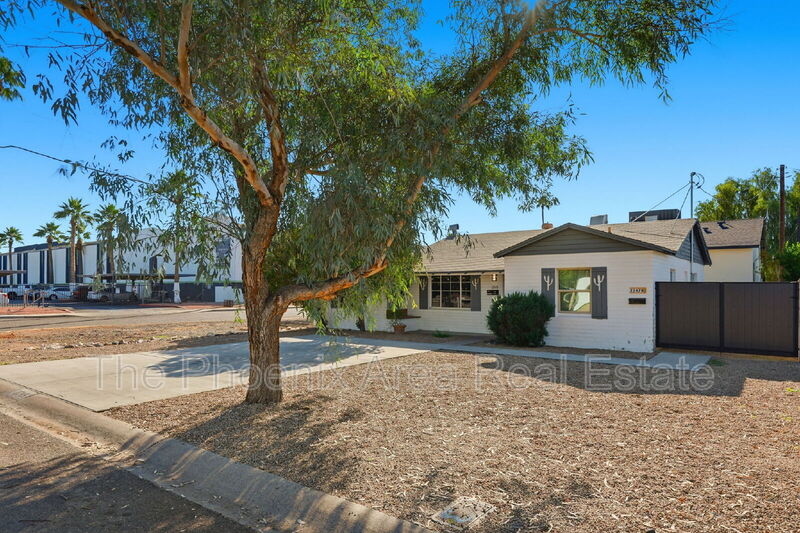 Phoenix House: 2245 E Flower St