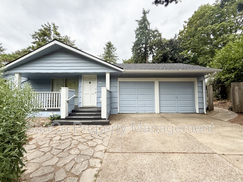 Portland House: 4751 Southwest 53rd Avenue