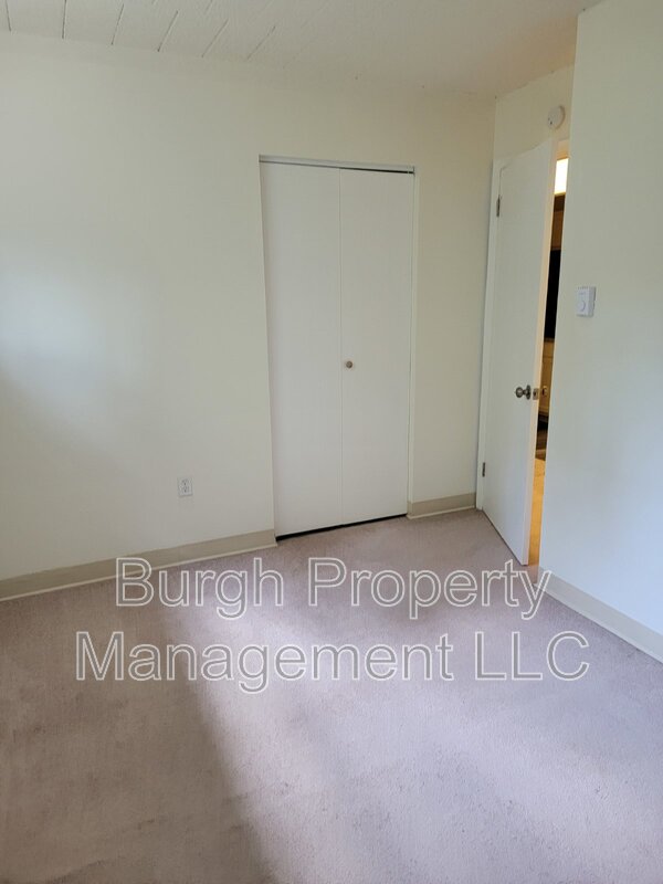 Pittsburgh Condo: 634 Southcrest Dr