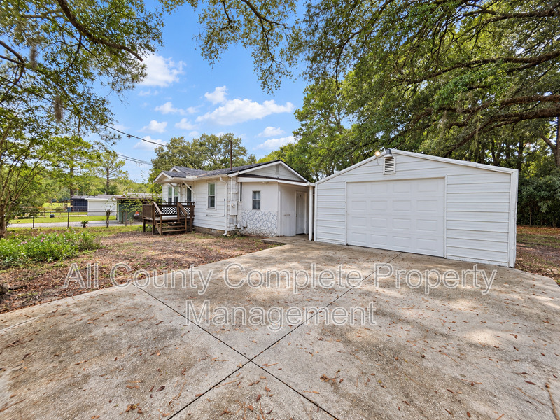 Main image for 1667 Rowe Ave