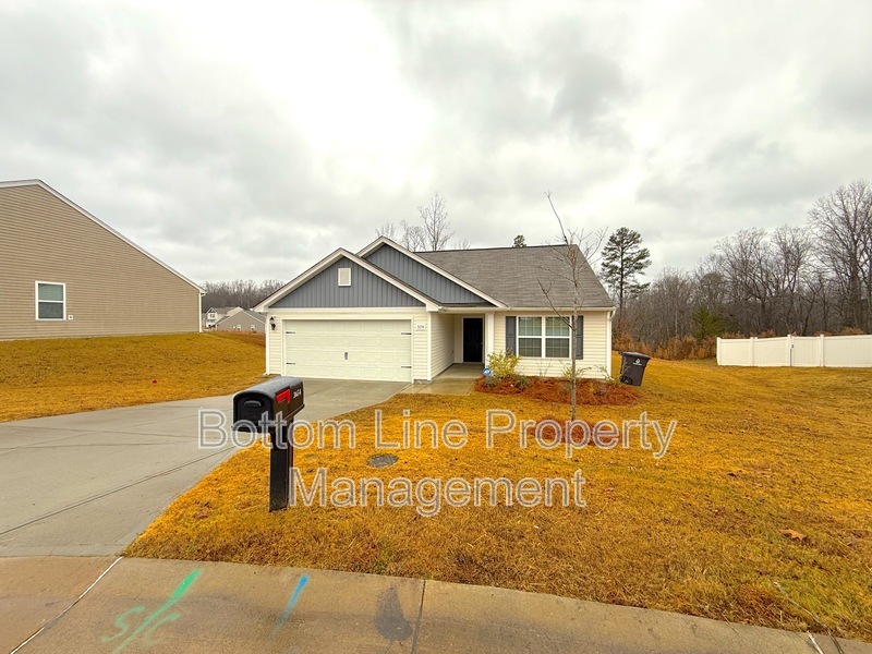 Winston Salem House: 3654 Fallen Tree Dr
