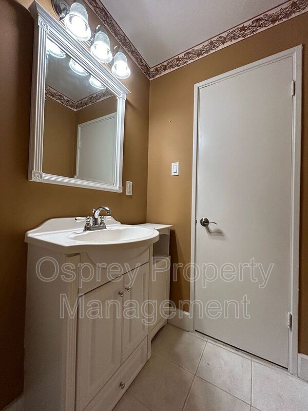 Spacious Brick Ranch Single Family Home!  - Photo 14