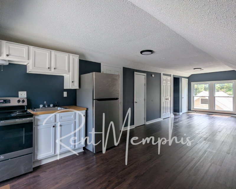 Memphis Condo: 2234 Madison Avenue