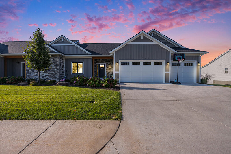 Walker Condo: 3760 Jason Ridge Lane SW