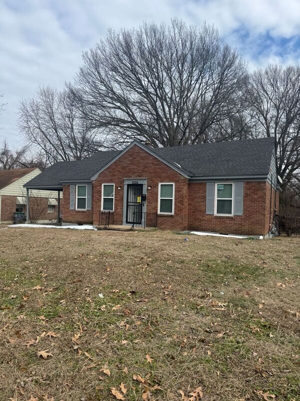 Memphis House: 1328 Semmes St