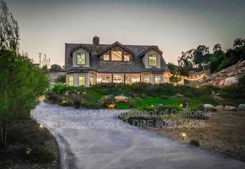 Poway House: 15410 Markar Rd