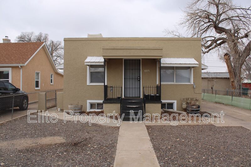 Pueblo Condo: 605 Acero Ave