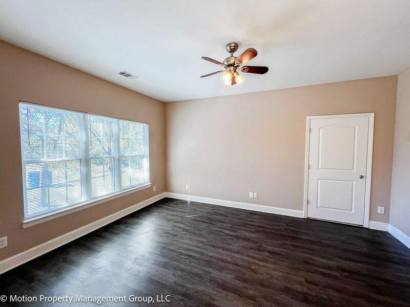 Chattanooga House: 6918 Northside Drive