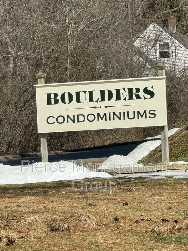 Lebanon Condo: 20 Wolf Road