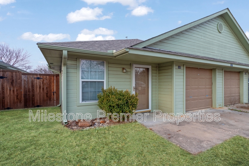 Denison Condo: 1021 Rice Street - 102