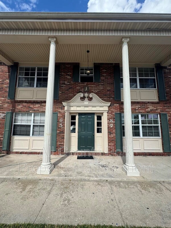 Lakeland Condo: 1920 E. Edgewood Dr.