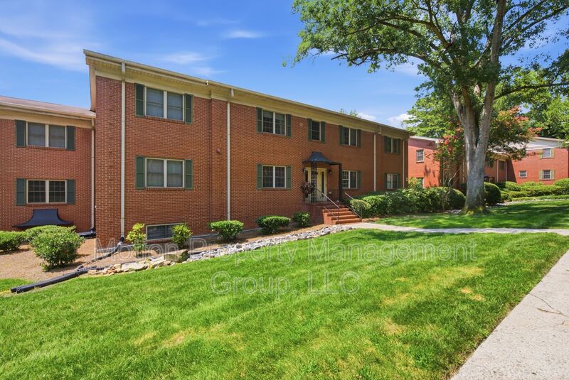 Atlanta House: 430 Lindbergh Dr NE