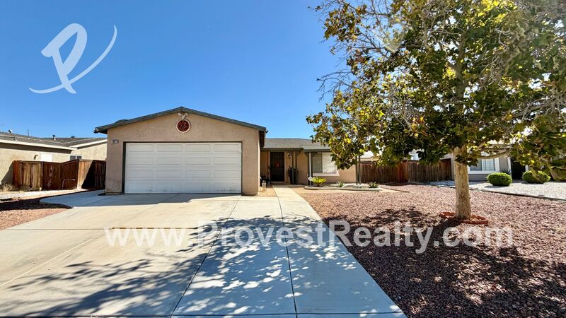 Adelanto House: 10677 Joshua St