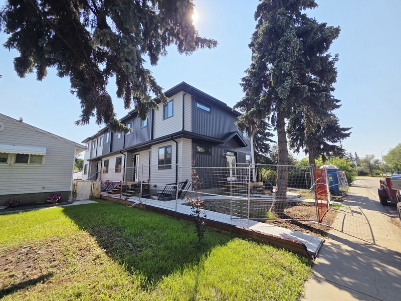 Edmonton House: 10627 149 Street NW