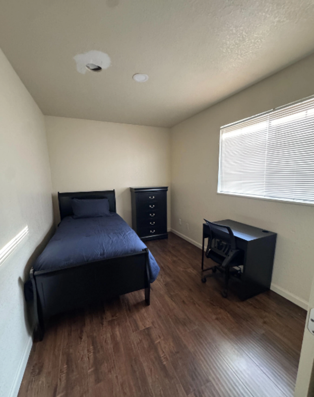 Sacramento Condo: 4304 Calcutta Way