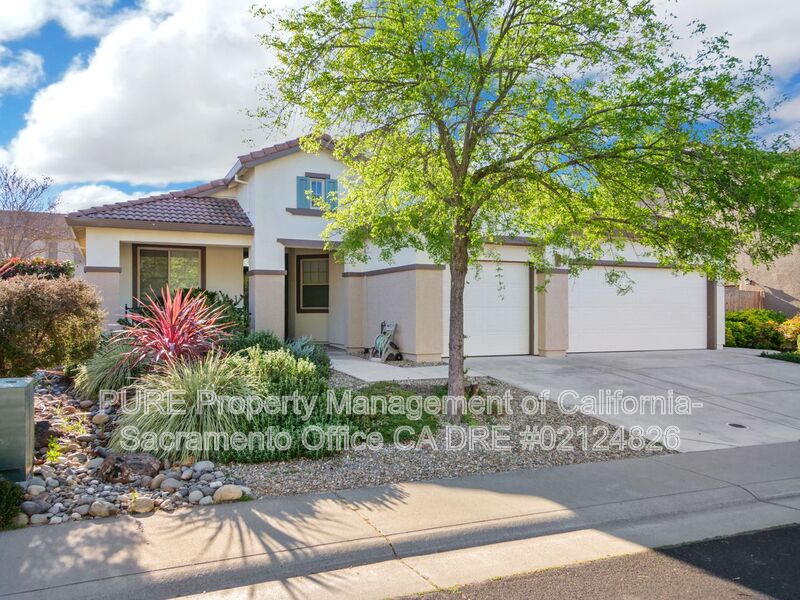 Roseville House: 1732 Bamboo Street