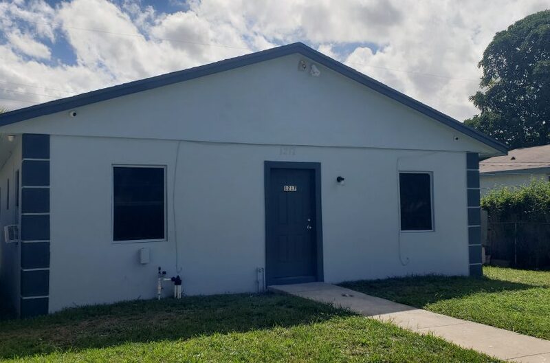 Riviera Beach House: 1217 W 36th Street