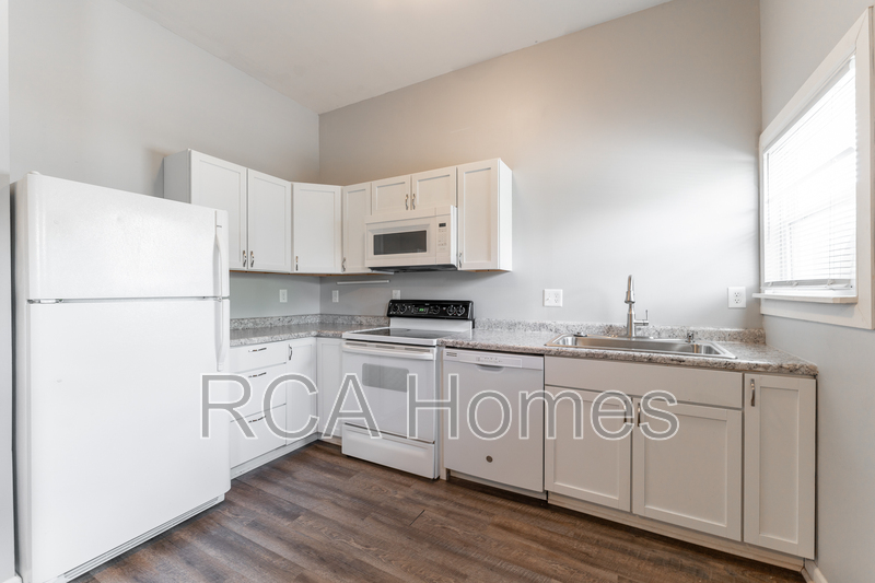 Indianapolis Condo: 1601 South Meridian Street - B