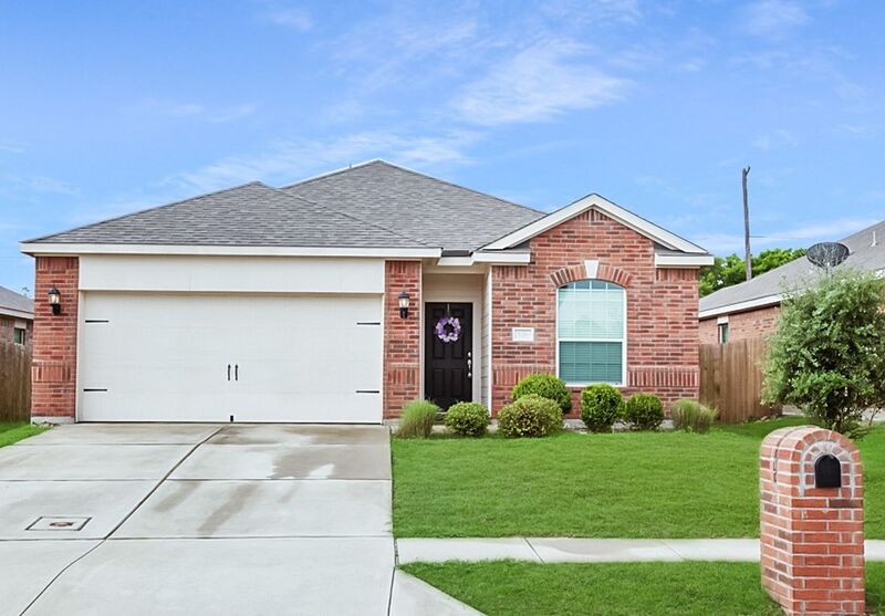 Anna House: 128 Tennyson
