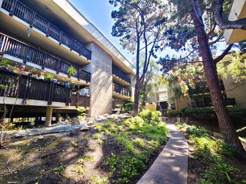 San Diego Condo: 6304 Friars Rd.