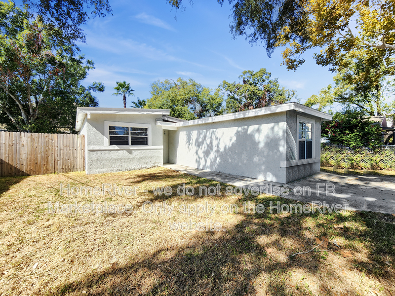 Tampa House: 6411 S Richard Ave